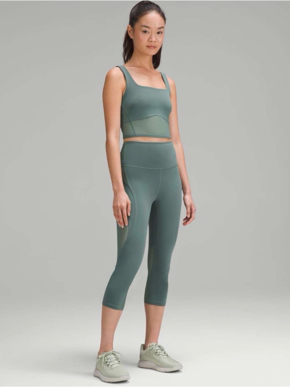 Lululemon Mesh Panel Tank - Picture 2 of 6